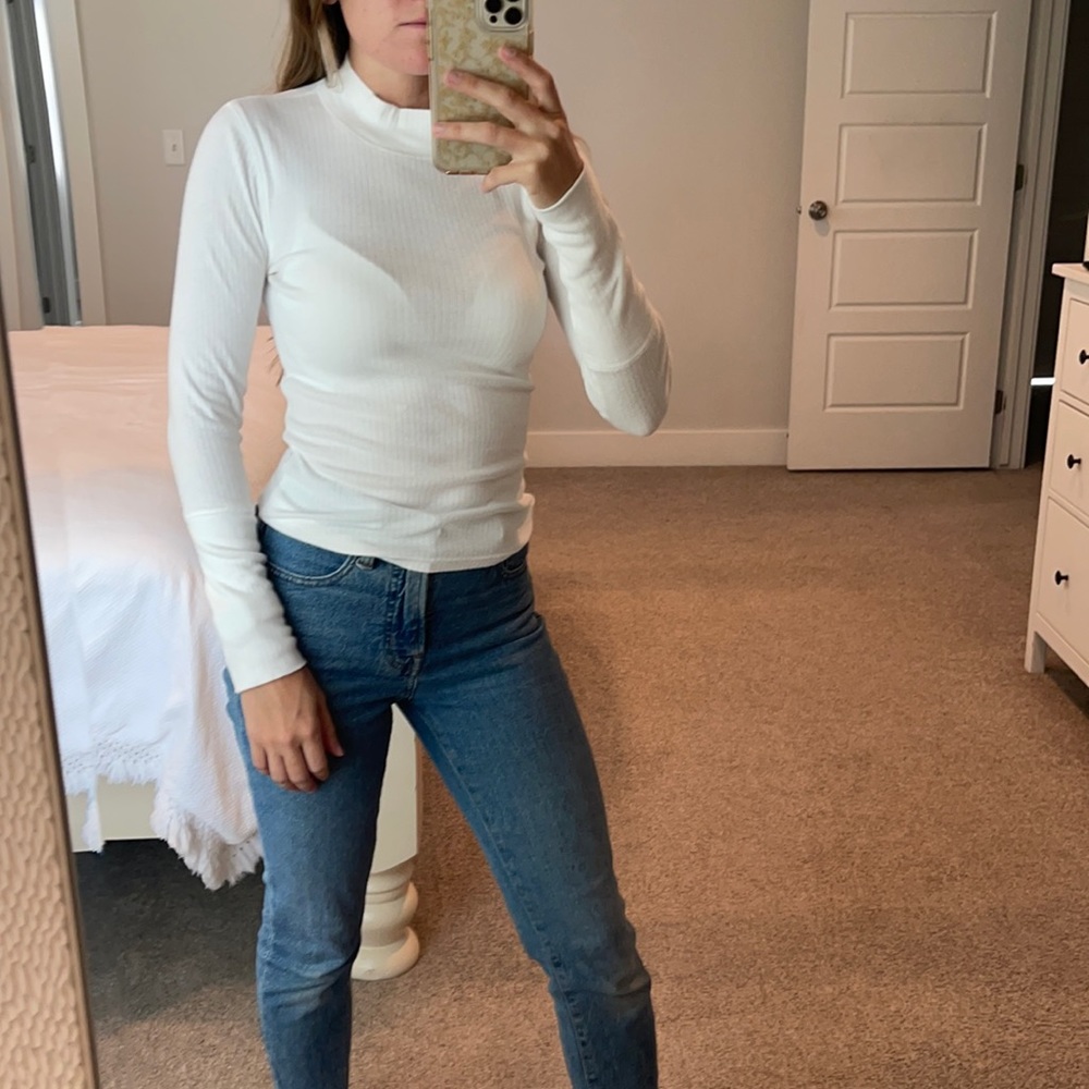 Free people white Form fitting Top size xs